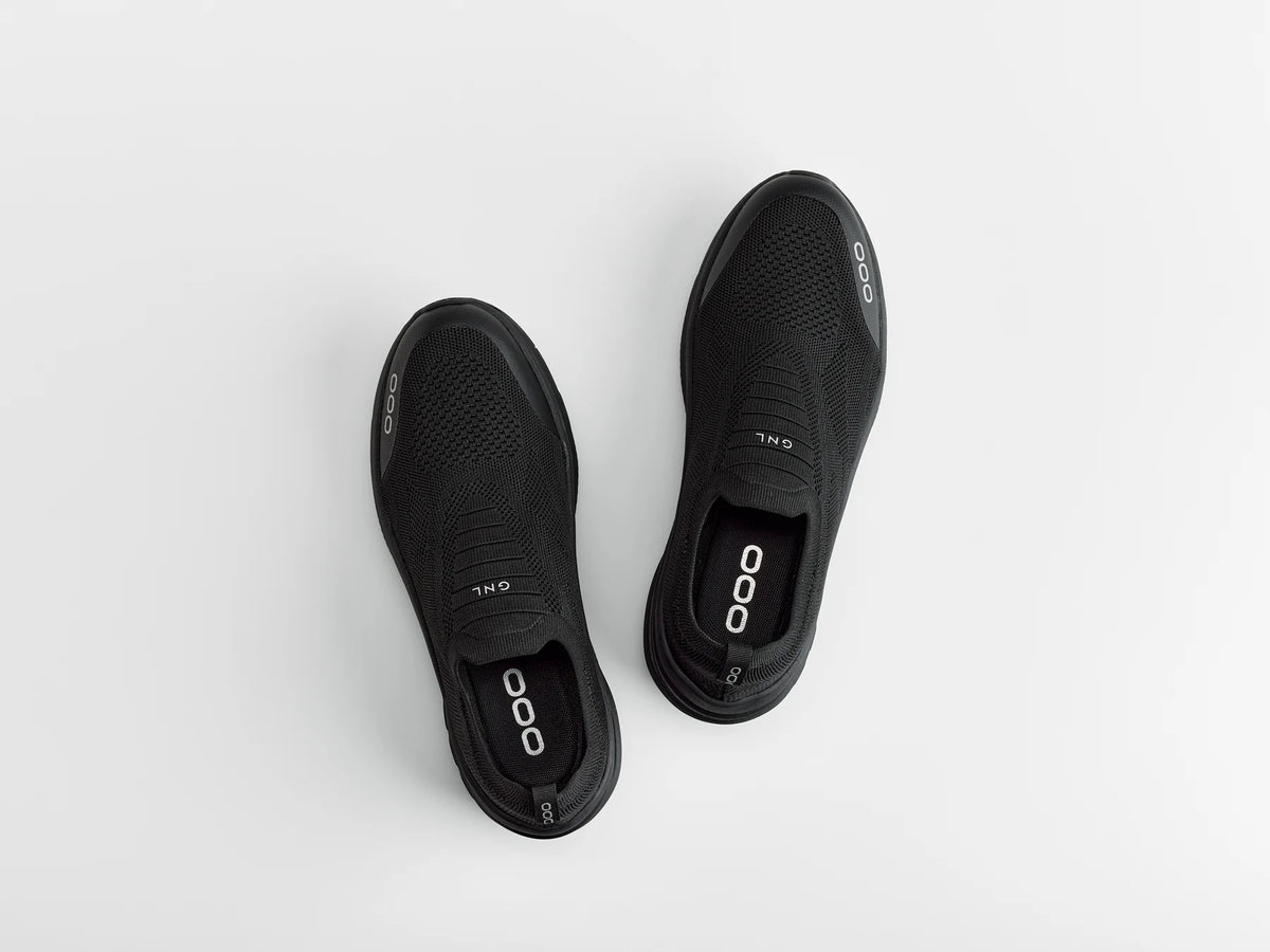 MOON WALK BLACK DAY TO DAY WALKING SNEAKER - MW70015